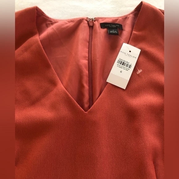 Ann Taylor Size 6 Sleeveless Bottom Ruffled Midi Dress - Picture 9 of 10